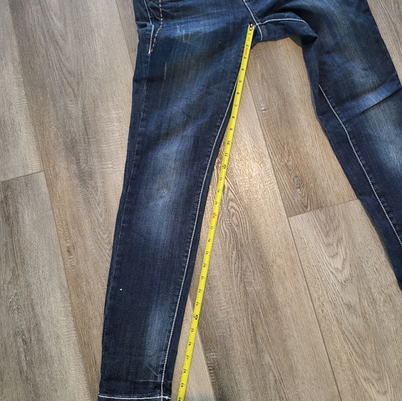 LA IDOL Jean - Picture 4 of 9